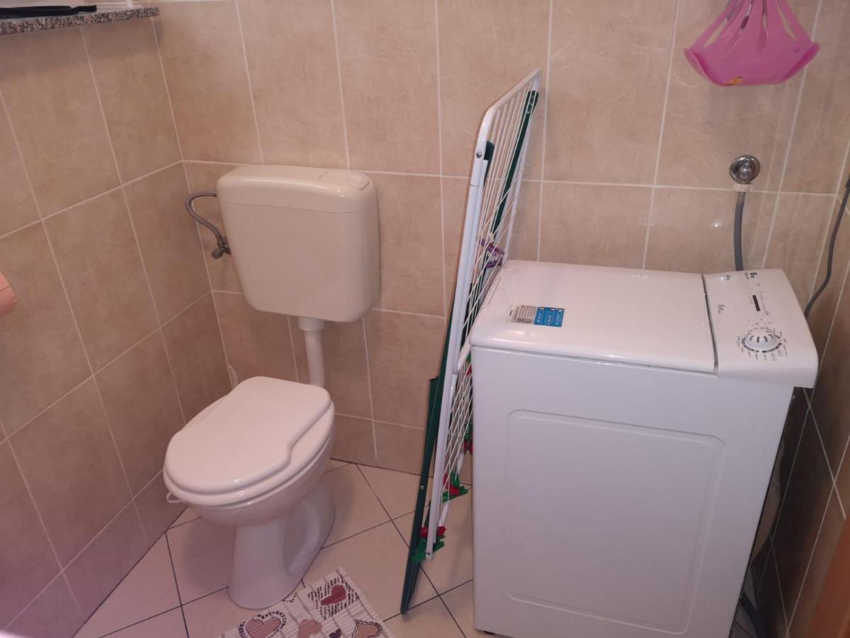 Apartman Branimir Novalja Exterior photo